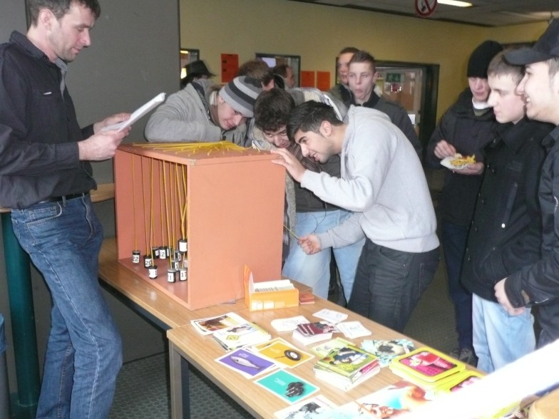 Infostand: Drogenkonsum und seine Gefahren Infostand: Drogenkonsum und seine Gefahren